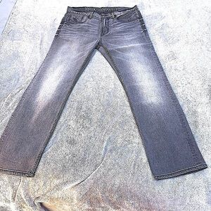 American Eagle original straight faded black jeans. Size 32w with 30 inseam.